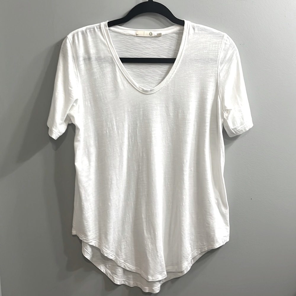 Tasc women’s workout top. Perfect to wear over your workout gear as a cover-up!